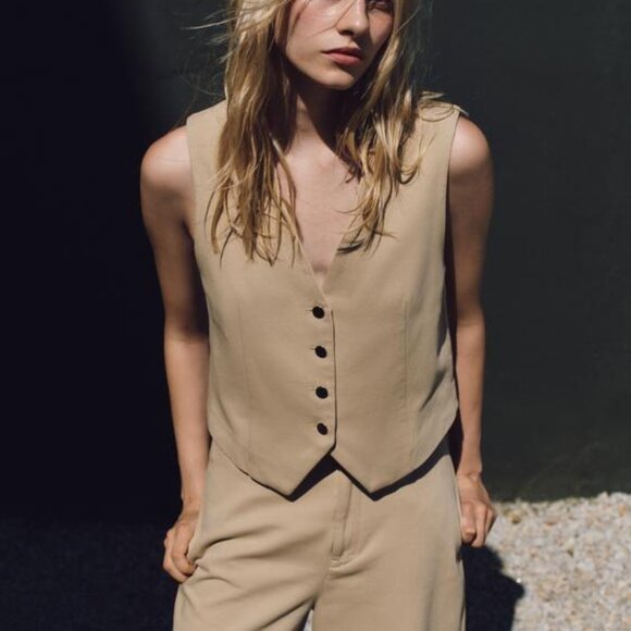Zara Vest Suit - Picture 2 of 5